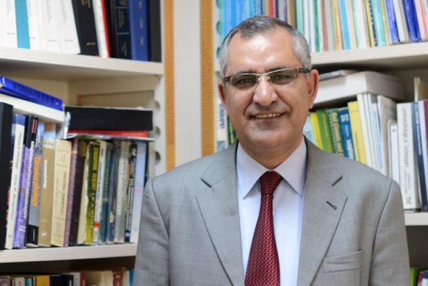 Prof. Dr. Tuncer (AKDENİZ Üniversitesi, Akdeniz Uygarlıkları Enstitü Müdürü )
